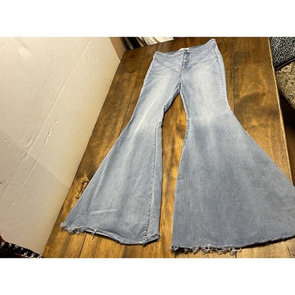 Free People Just Float On Flare Jeans Womens 29 Blue Bell Bottom Fray - Picture 1 of 10